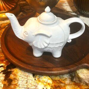 NWOT Vintage BIA Cordon Bleu Elephant Teapot